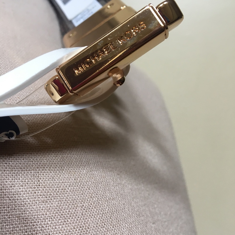 Michael Kors Reversible MK Monogram belt sz L NWT - Picture 5 of 7
